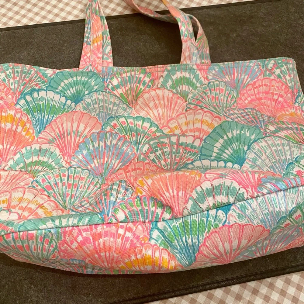 Lilly Pulitzer Multicolor Shell-Print Tote in Pink, Green, Blue